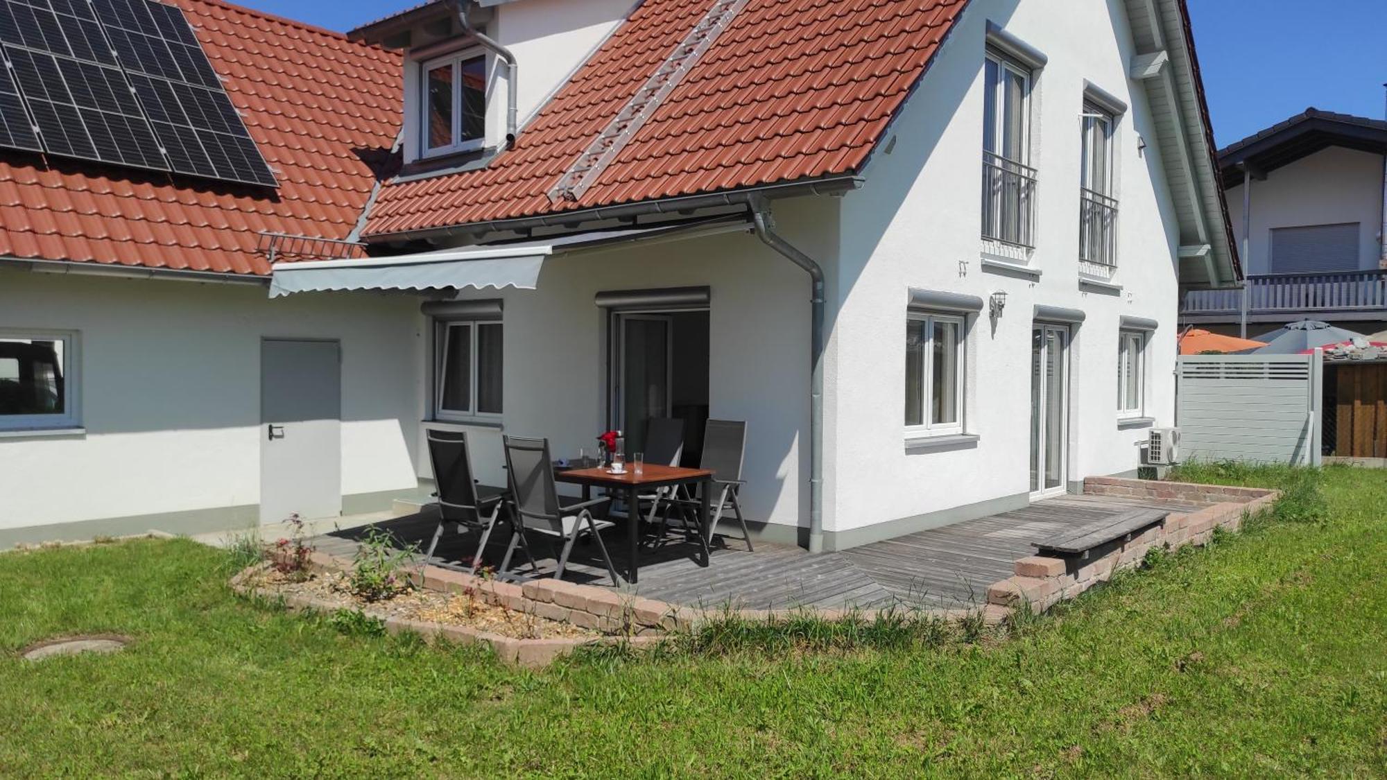 Apartment Zum Schmetterlingsflieder *